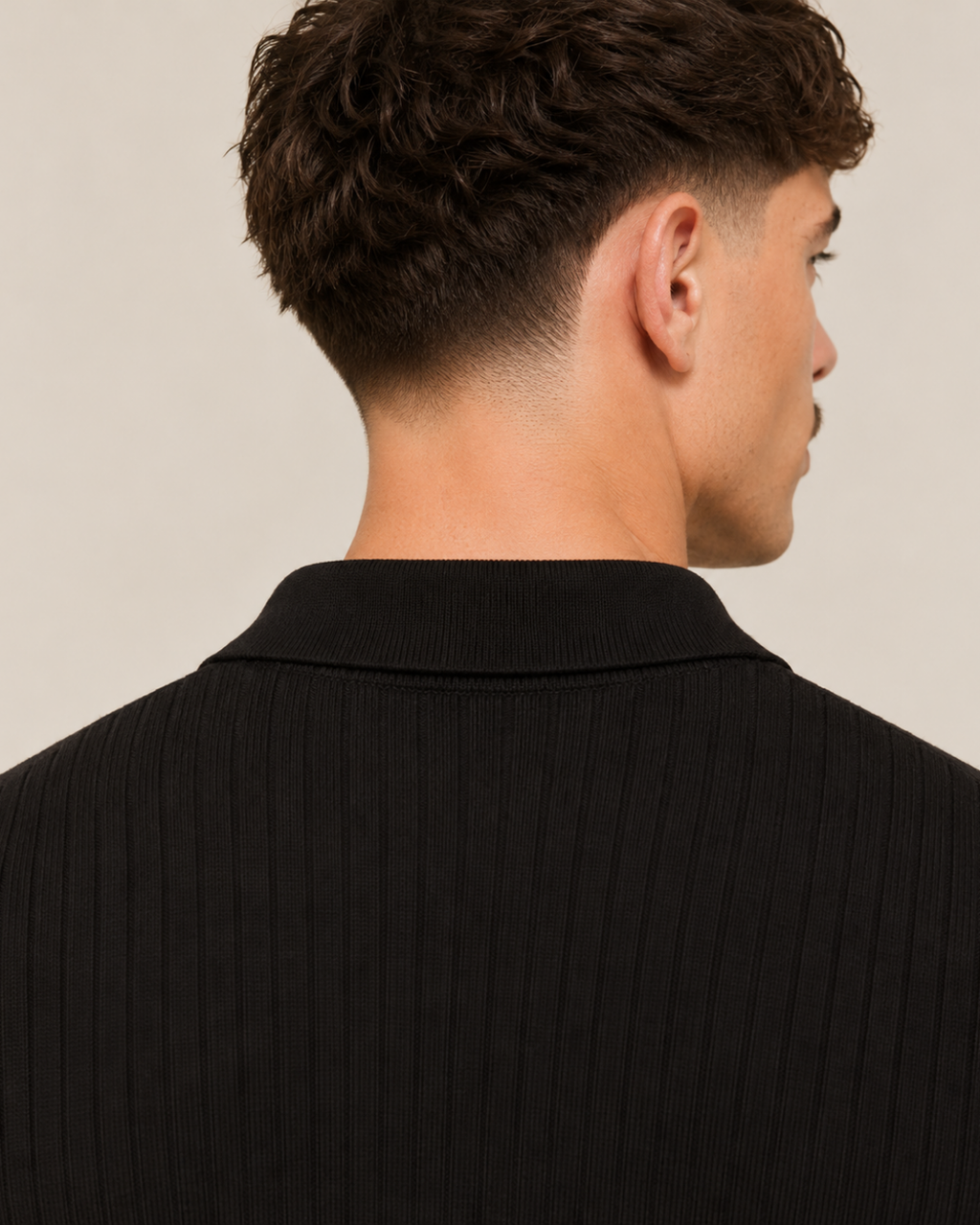 V-NECK KNIT POLO
